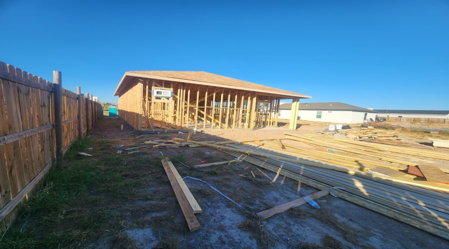 705 Bluebeard Ct., Laredo, Texas 78046, 3 Bedrooms Bedrooms, 6 Rooms Rooms,2 BathroomsBathrooms,Residential,For Sale,705 Bluebeard Ct.,20260020