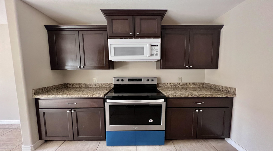 408 Shiloh Dr, Laredo, Texas 78045, 2 Bedrooms Bedrooms, 5 Rooms Rooms,2 BathroomsBathrooms,Residential,For Rent,408 Shiloh Dr,20260021