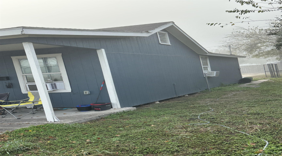 805 E Santa Gertrudis, Kingsville, Texas 78363, 2 Bedrooms Bedrooms, 3 Rooms Rooms,1 BathroomBathrooms,Residential,For Sale,805 E Santa Gertrudis,20260025