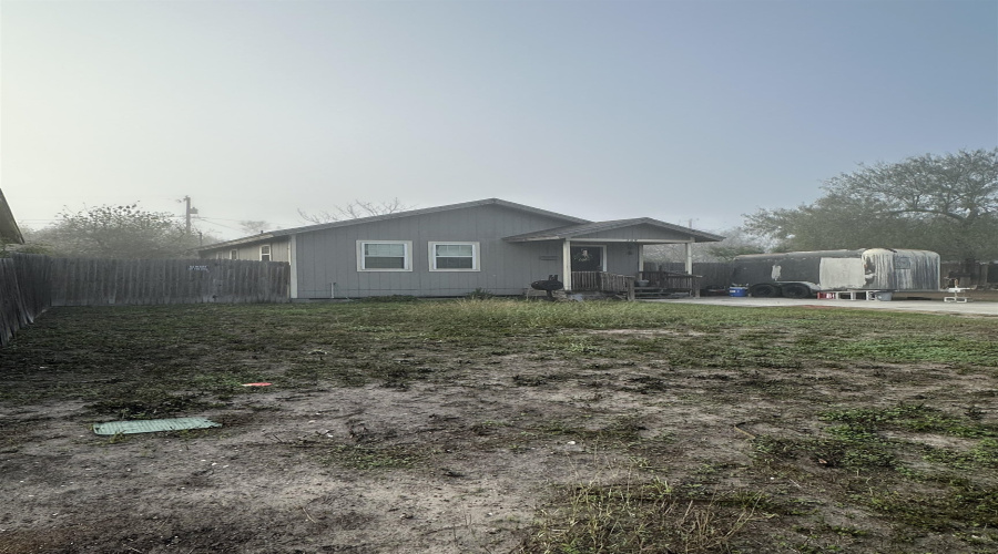 309 E Richard Ave., Kingsville, Texas 78363, 3 Bedrooms Bedrooms, 5 Rooms Rooms,2 BathroomsBathrooms,Residential,For Sale,309 E Richard Ave.,20260026