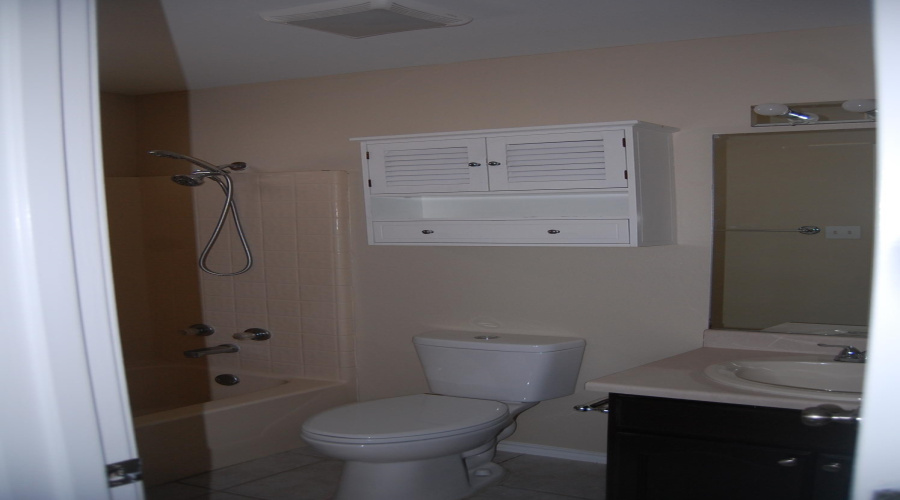 3222 Monclova Dr, LAREDO, Texas 78046, 3 Bedrooms Bedrooms, 5 Rooms Rooms,2 BathroomsBathrooms,Residential,For Rent,3222 Monclova Dr,20260027