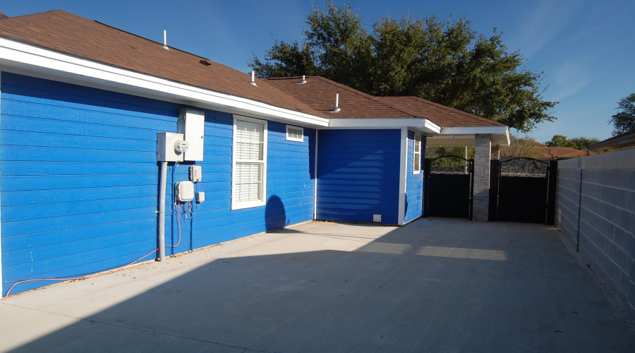 3222 Monclova Dr, LAREDO, Texas 78046, 3 Bedrooms Bedrooms, 5 Rooms Rooms,2 BathroomsBathrooms,Residential,For Rent,3222 Monclova Dr,20260027