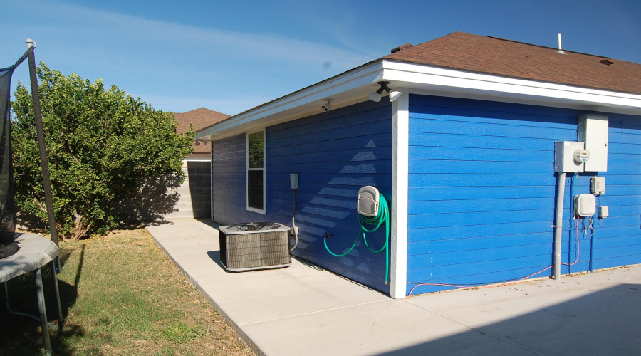 3222 Monclova Dr, LAREDO, Texas 78046, 3 Bedrooms Bedrooms, 5 Rooms Rooms,2 BathroomsBathrooms,Residential,For Rent,3222 Monclova Dr,20260027