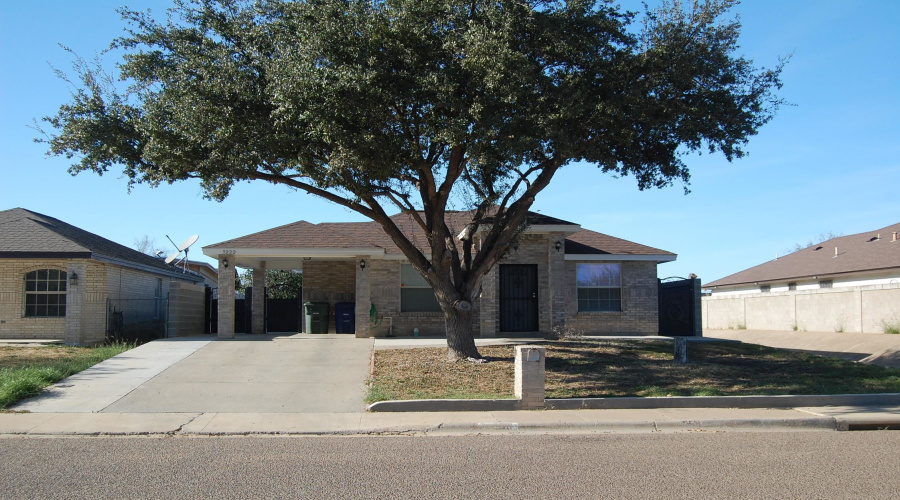 3222 Monclova Dr, LAREDO, Texas 78046, 3 Bedrooms Bedrooms, 5 Rooms Rooms,2 BathroomsBathrooms,Residential,For Rent,3222 Monclova Dr,20260027