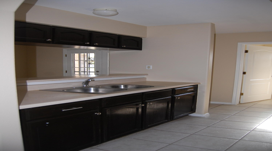 3222 Monclova Dr, LAREDO, Texas 78046, 3 Bedrooms Bedrooms, 5 Rooms Rooms,2 BathroomsBathrooms,Residential,For Rent,3222 Monclova Dr,20260027