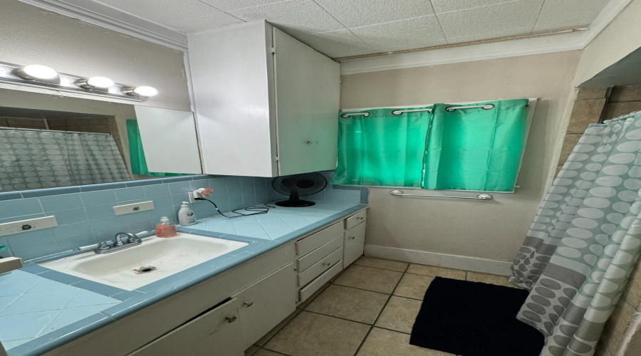 330 W Richard Ave., Kingsville, Texas 78363, 3 Bedrooms Bedrooms, 5 Rooms Rooms,2 BathroomsBathrooms,Residential,For Sale,330 W Richard Ave.,20260028