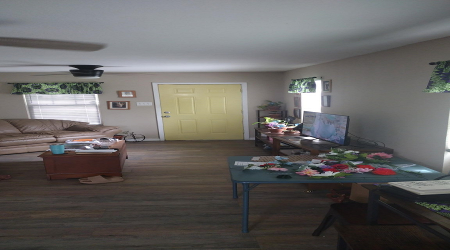 1014 E Kenedy, Kingsville, Texas 78363, 2 Bedrooms Bedrooms, 3 Rooms Rooms,1 BathroomBathrooms,Residential,For Sale,1014 E Kenedy,20260029