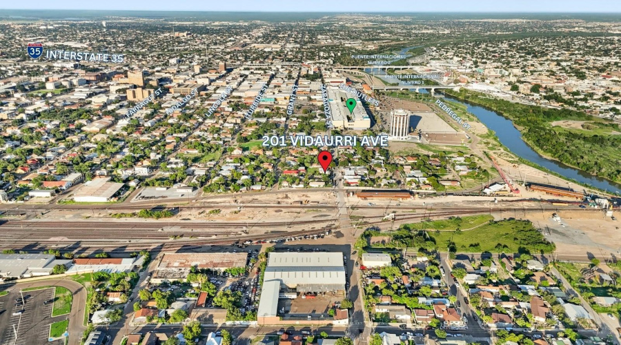 201 Vidaurri Ave, Laredo, Texas 78040, 5 Bedrooms Bedrooms, 7 Rooms Rooms,2 BathroomsBathrooms,Residential,For Sale,201 Vidaurri Ave,20260038