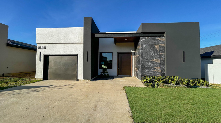 1526 Cincho St., Laredo, Texas 78046, 4 Bedrooms Bedrooms, 8 Rooms Rooms,2 BathroomsBathrooms,Residential,For Sale,1526 Cincho St.,20260039