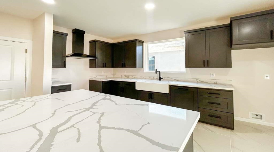 1526 Cincho St., Laredo, Texas 78046, 4 Bedrooms Bedrooms, 8 Rooms Rooms,2 BathroomsBathrooms,Residential,For Sale,1526 Cincho St.,20260039