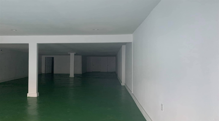 1404 Zaragoza St, Laredo, Texas 78040, 1 Room Rooms,1 BathroomBathrooms,Commercial retail/office,For Rent,1404 Zaragoza St,20260045