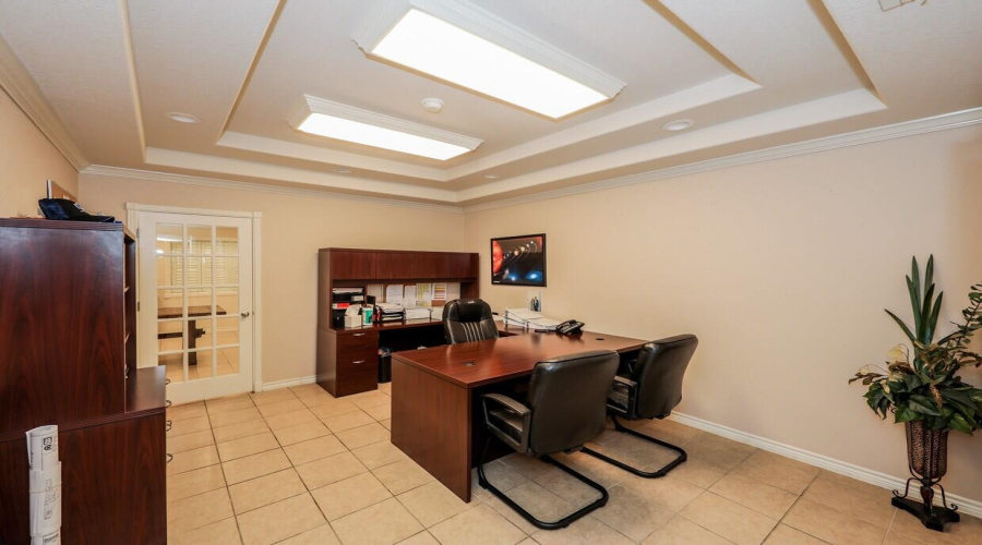 5809 East Dr, Laredo, Texas 78041, 1 Bedroom Bedrooms, 1 Room Rooms,4 BathroomsBathrooms,Commercial/industrial,For Sale,5809 East Dr,20260054