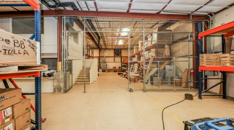 5809 East Dr, Laredo, Texas 78041, 1 Bedroom Bedrooms, 1 Room Rooms,4 BathroomsBathrooms,Commercial/industrial,For Sale,5809 East Dr,20260054