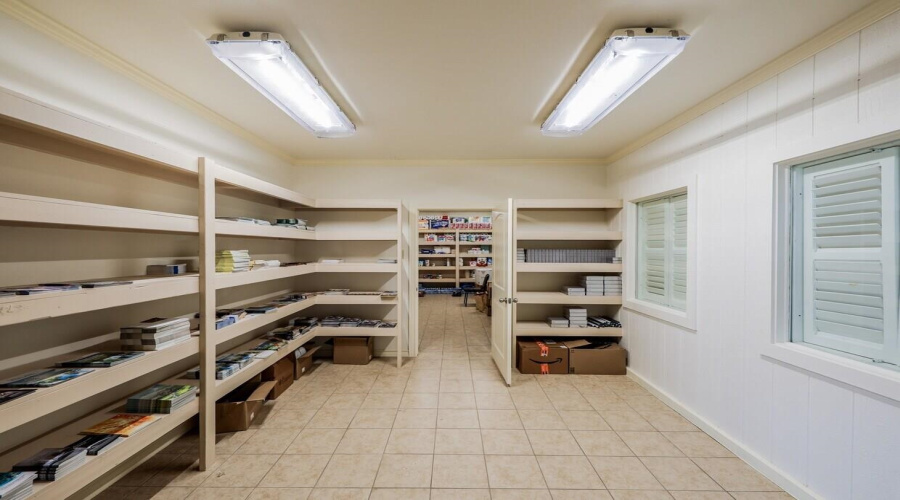 5809 East Dr, Laredo, Texas 78041, 1 Bedroom Bedrooms, 1 Room Rooms,4 BathroomsBathrooms,Commercial/industrial,For Sale,5809 East Dr,20260054