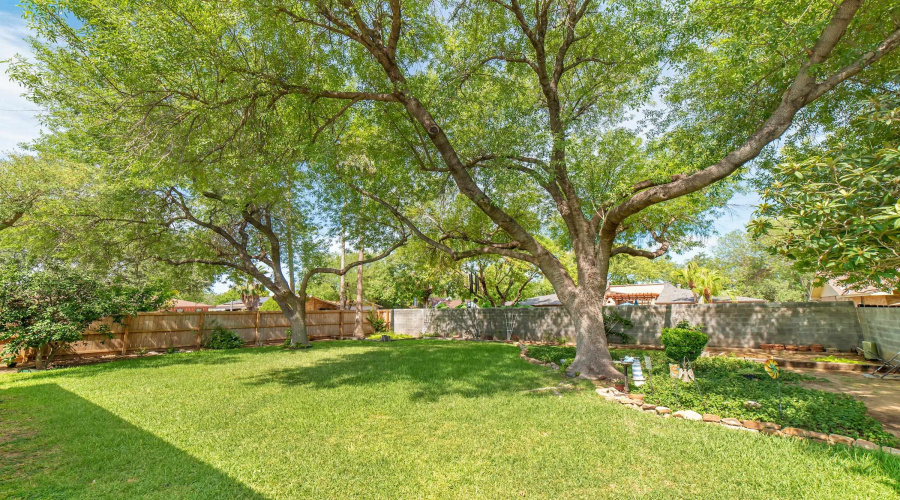 173 Arizona Lp, Laredo, Texas 78041, 4 Bedrooms Bedrooms, 8 Rooms Rooms,2 BathroomsBathrooms,Residential,For Sale,173 Arizona Lp,20252818