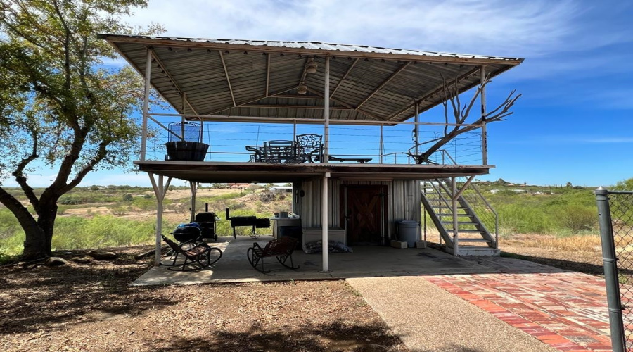 130 N. Jab Dr., Zapata, Texas 78076, 6 Bedrooms Bedrooms, 8 Rooms Rooms,3 BathroomsBathrooms,Residential,For Rent,130 N. Jab Dr.,20260047