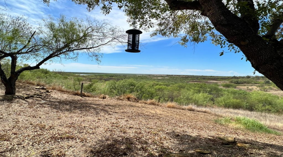 130 N. Jab Dr., Zapata, Texas 78076, 6 Bedrooms Bedrooms, 8 Rooms Rooms,3 BathroomsBathrooms,Residential,For Sale,130 N. Jab Dr.,20260051