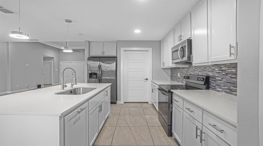 908 La Muralla St, laredo, Texas 78046, 3 Bedrooms Bedrooms, 6 Rooms Rooms,2 BathroomsBathrooms,Residential,For Sale,908 La Muralla St,20260052