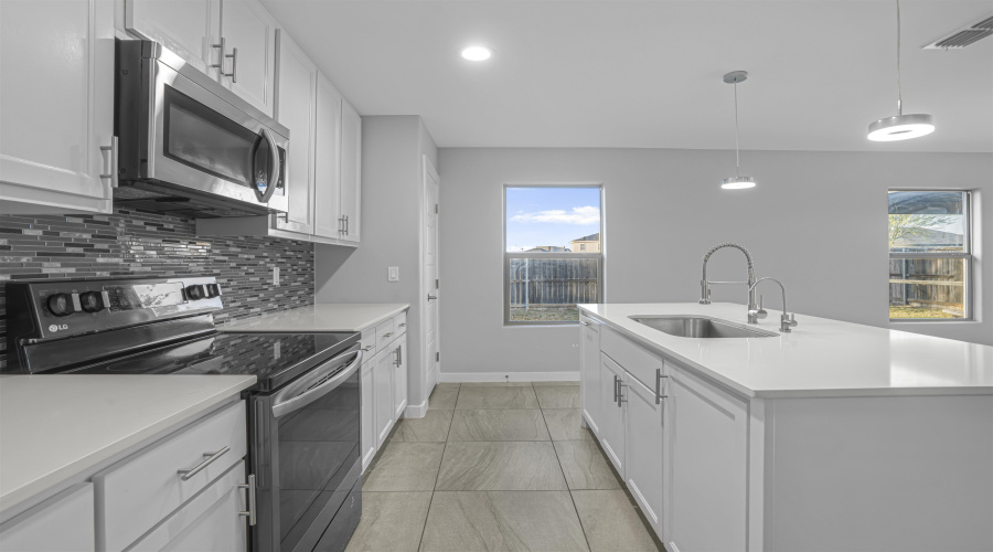 908 La Muralla St, laredo, Texas 78046, 3 Bedrooms Bedrooms, 6 Rooms Rooms,2 BathroomsBathrooms,Residential,For Sale,908 La Muralla St,20260052