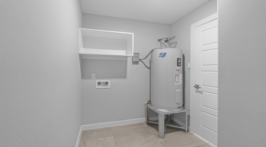 908 La Muralla St, laredo, Texas 78046, 3 Bedrooms Bedrooms, 6 Rooms Rooms,2 BathroomsBathrooms,Residential,For Sale,908 La Muralla St,20260052