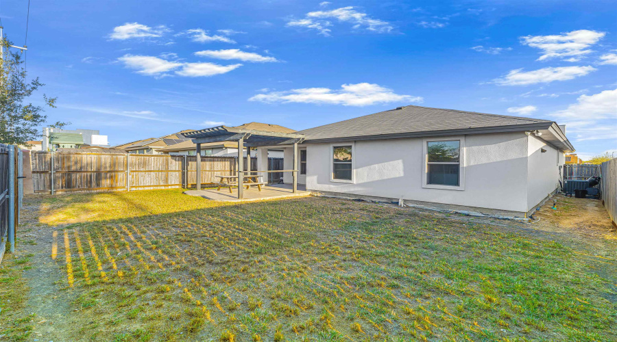 908 La Muralla St, laredo, Texas 78046, 3 Bedrooms Bedrooms, 6 Rooms Rooms,2 BathroomsBathrooms,Residential,For Sale,908 La Muralla St,20260052