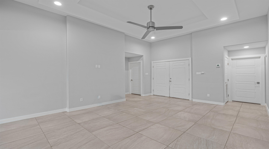 908 La Muralla St, laredo, Texas 78046, 3 Bedrooms Bedrooms, 6 Rooms Rooms,2 BathroomsBathrooms,Residential,For Sale,908 La Muralla St,20260052