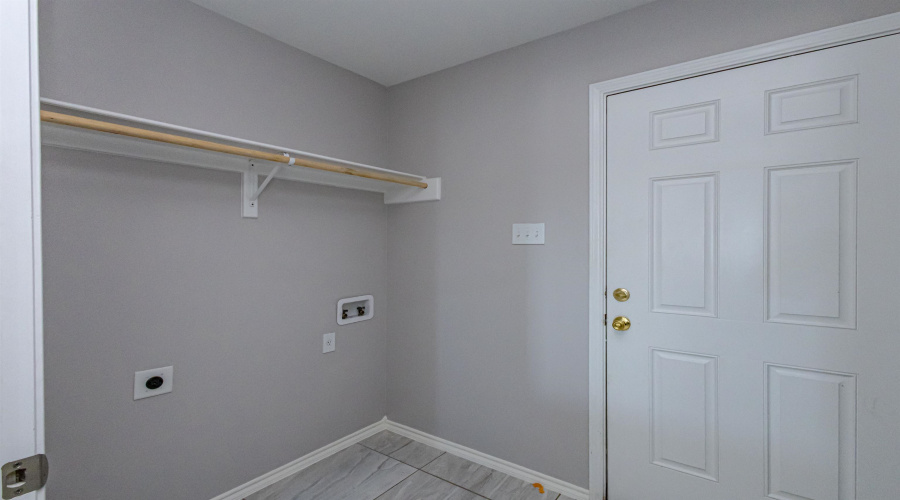 1508 Tesis Dr., LAREDO, Texas 78046, 4 Bedrooms Bedrooms, 6 Rooms Rooms,2 BathroomsBathrooms,Residential,For Sale,1508 Tesis Dr.,20260057