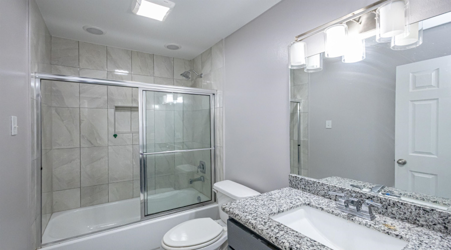 1508 Tesis Dr., LAREDO, Texas 78046, 4 Bedrooms Bedrooms, 6 Rooms Rooms,2 BathroomsBathrooms,Residential,For Sale,1508 Tesis Dr.,20260057