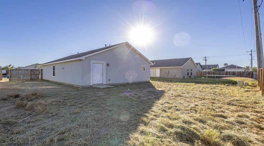 1508 Tesis Dr., LAREDO, Texas 78046, 4 Bedrooms Bedrooms, 6 Rooms Rooms,2 BathroomsBathrooms,Residential,For Sale,1508 Tesis Dr.,20260057