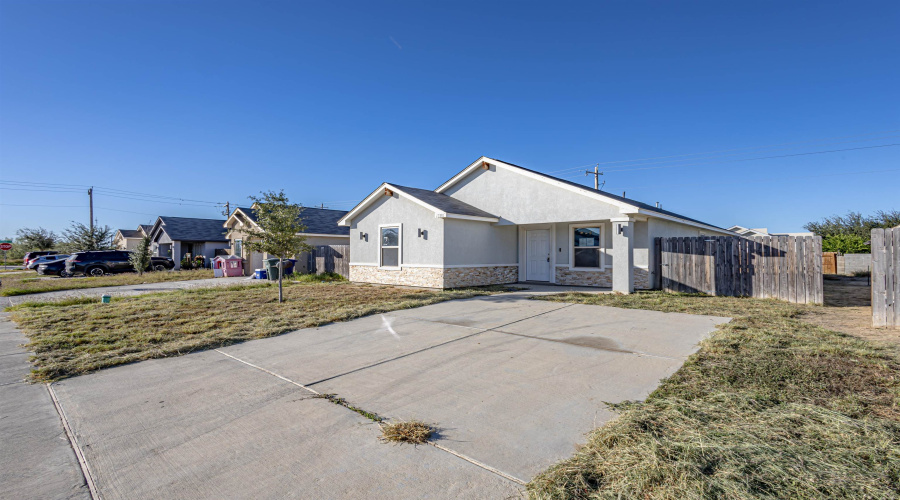 1508 Tesis Dr., LAREDO, Texas 78046, 4 Bedrooms Bedrooms, 6 Rooms Rooms,2 BathroomsBathrooms,Residential,For Sale,1508 Tesis Dr.,20260057