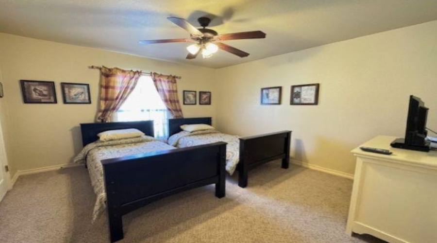 5410 Marcella Ave, Laredo, Texas 78041, 2 Bedrooms Bedrooms, 5 Rooms Rooms,2 BathroomsBathrooms,Residential,For Rent,5410 Marcella Ave,20260063