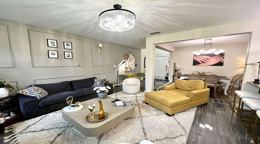 9310 Albany Dr, Laredo, Texas 78045, 3 Bedrooms Bedrooms, 9 Rooms Rooms,2 BathroomsBathrooms,Residential,For Sale,9310 Albany Dr,20252882