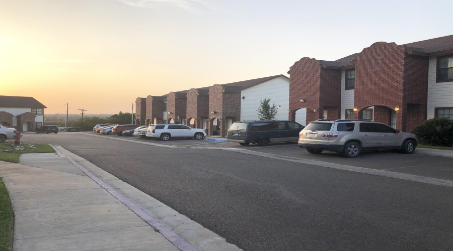 4246 Dorel Dr, Laredo, Texas 78043, 2 Bedrooms Bedrooms, 5 Rooms Rooms,2 BathroomsBathrooms,Residential,For Rent,4246 Dorel Dr,20254210