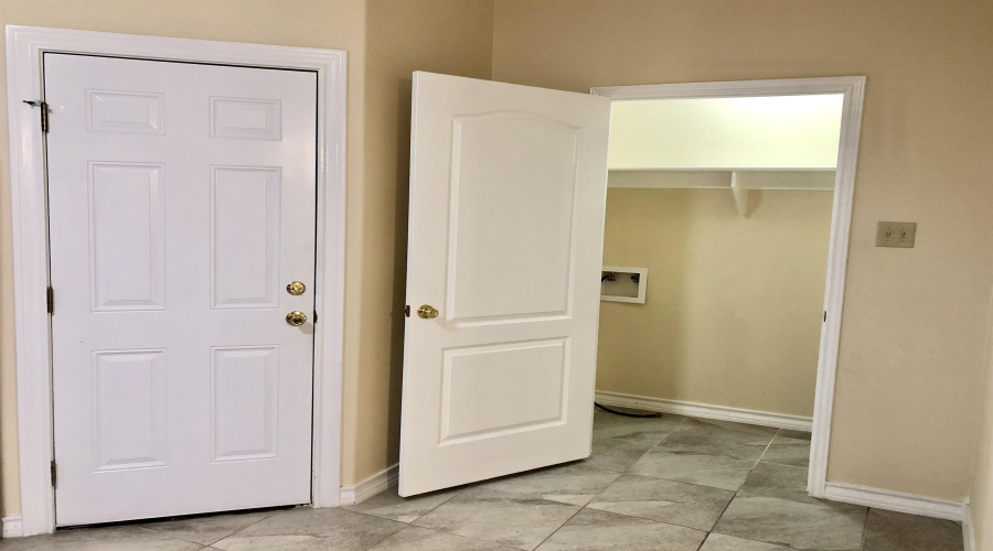 4246 Dorel Dr, Laredo, Texas 78043, 2 Bedrooms Bedrooms, 5 Rooms Rooms,2 BathroomsBathrooms,Residential,For Rent,4246 Dorel Dr,20255087