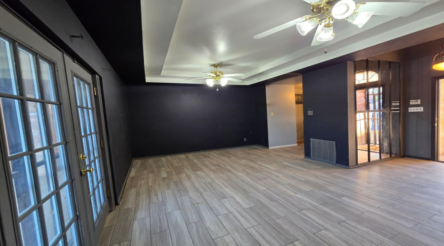 138 Kennedy Lp, Laredo, Texas 78046, 3 Bedrooms Bedrooms, 5 Rooms Rooms,2 BathroomsBathrooms,Residential,For Sale,138 Kennedy Lp,20260064