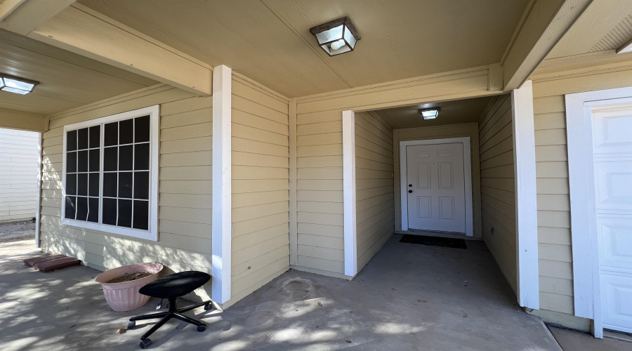 1738 Aransas Pass Dr, Laredo, Texas 78045, 2 Bedrooms Bedrooms, 4 Rooms Rooms,2 BathroomsBathrooms,Residential,For Rent,1738 Aransas Pass Dr,20260066