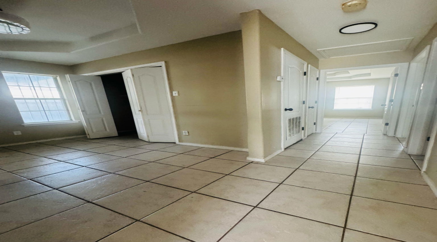 3336 Chacota St, laredo, Texas 78046, 2 Bedrooms Bedrooms, 5 Rooms Rooms,1 BathroomBathrooms,Residential,For Sale,3336 Chacota St,20260067