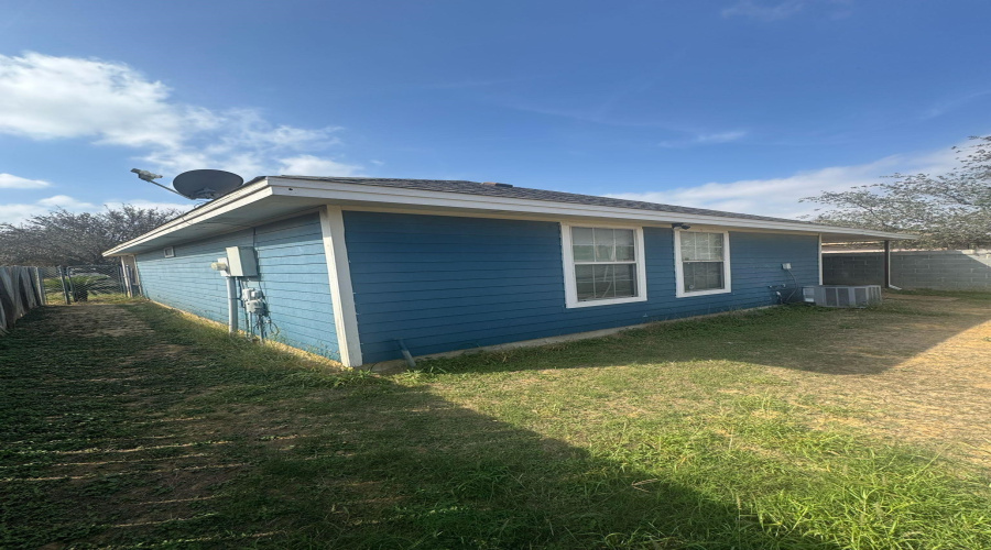 3336 Chacota St, laredo, Texas 78046, 2 Bedrooms Bedrooms, 5 Rooms Rooms,1 BathroomBathrooms,Residential,For Sale,3336 Chacota St,20260067