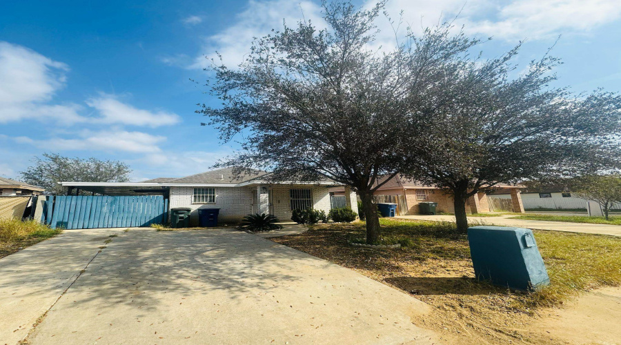 3336 Chacota St, laredo, Texas 78046, 2 Bedrooms Bedrooms, 5 Rooms Rooms,1 BathroomBathrooms,Residential,For Sale,3336 Chacota St,20260067