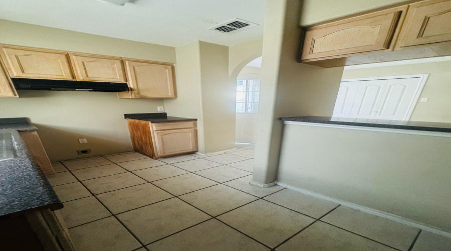 3336 Chacota St, laredo, Texas 78046, 2 Bedrooms Bedrooms, 5 Rooms Rooms,1 BathroomBathrooms,Residential,For Sale,3336 Chacota St,20260067