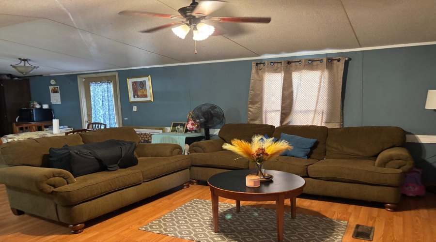 5336 Ramirez Dr, Laredo, Texas 78043, 3 Bedrooms Bedrooms, 5 Rooms Rooms,2 BathroomsBathrooms,Residential,For Sale,5336 Ramirez Dr,20260068