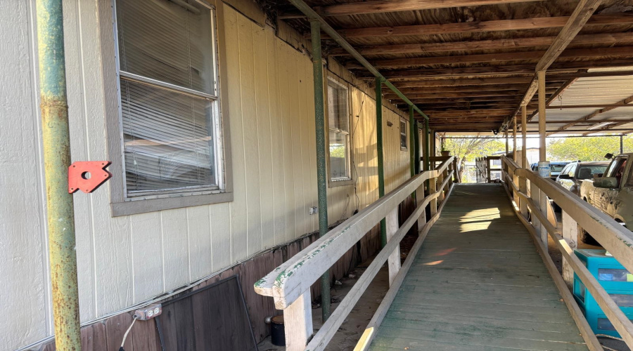 5336 Ramirez Dr, Laredo, Texas 78043, 3 Bedrooms Bedrooms, 5 Rooms Rooms,2 BathroomsBathrooms,Residential,For Sale,5336 Ramirez Dr,20260068