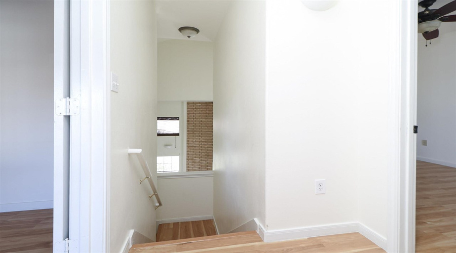 2445 Monarch Dr, Laredo, Texas 78045, 3 Bedrooms Bedrooms, 6 Rooms Rooms,2 BathroomsBathrooms,Residential,For Rent,2445 Monarch Dr,20260076