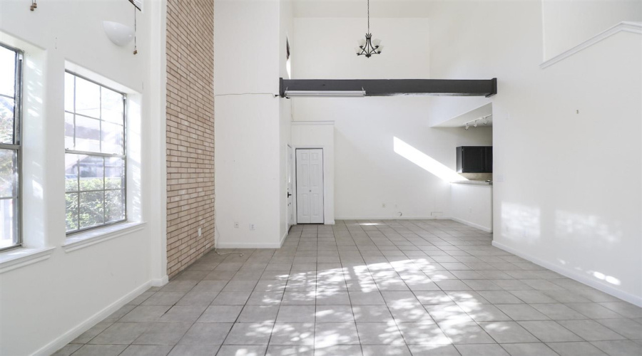 2445 Monarch Dr, Laredo, Texas 78045, 3 Bedrooms Bedrooms, 6 Rooms Rooms,2 BathroomsBathrooms,Residential,For Rent,2445 Monarch Dr,20260076