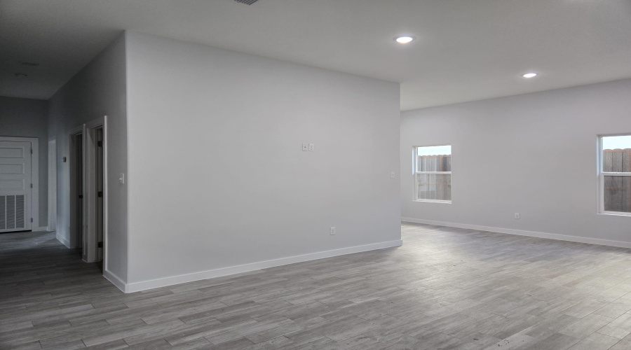 1609 Coba Dr., Laredo, Texas 78046, 4 Bedrooms Bedrooms, 6 Rooms Rooms,2 BathroomsBathrooms,Residential,For Sale,1609 Coba Dr.,20260080