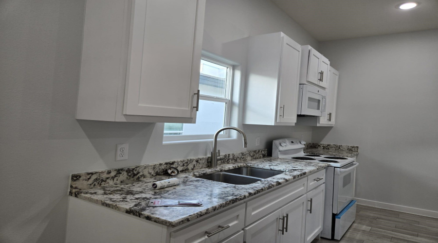 1609 Coba Dr., Laredo, Texas 78046, 4 Bedrooms Bedrooms, 6 Rooms Rooms,2 BathroomsBathrooms,Residential,For Sale,1609 Coba Dr.,20260080