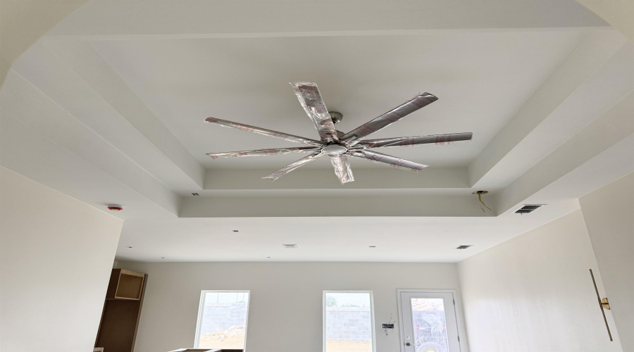 6003 Heather Loop, Laredo, Texas 78043, 3 Bedrooms Bedrooms, 5 Rooms Rooms,2 BathroomsBathrooms,Residential,For Sale,6003 Heather Loop,20260081