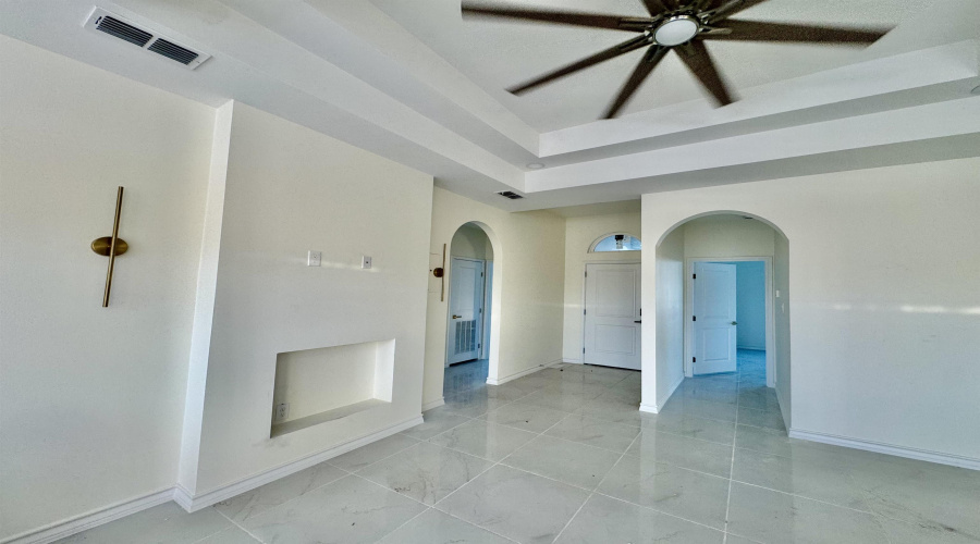 6003 Heather Loop, Laredo, Texas 78043, 3 Bedrooms Bedrooms, 5 Rooms Rooms,2 BathroomsBathrooms,Residential,For Sale,6003 Heather Loop,20260081