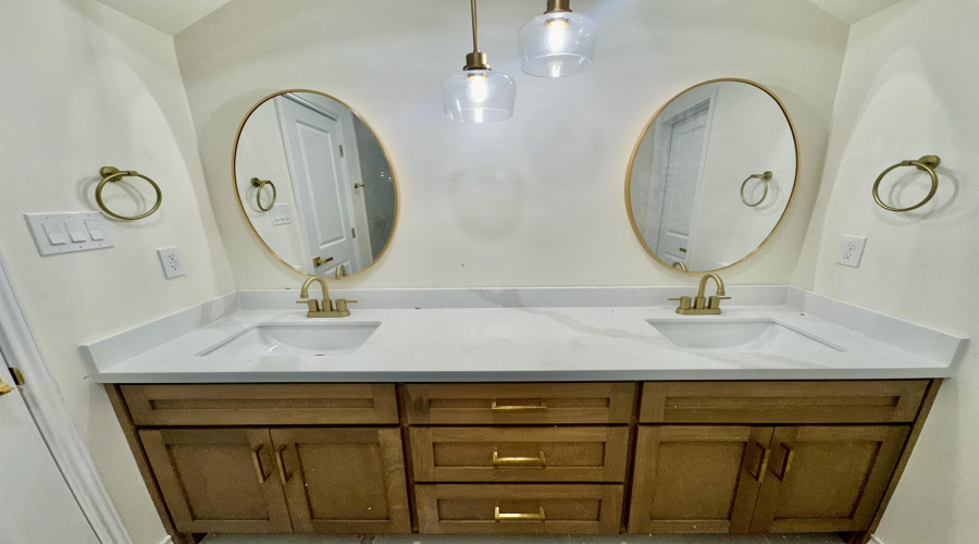 6003 Heather Loop, Laredo, Texas 78043, 3 Bedrooms Bedrooms, 5 Rooms Rooms,2 BathroomsBathrooms,Residential,For Sale,6003 Heather Loop,20260081