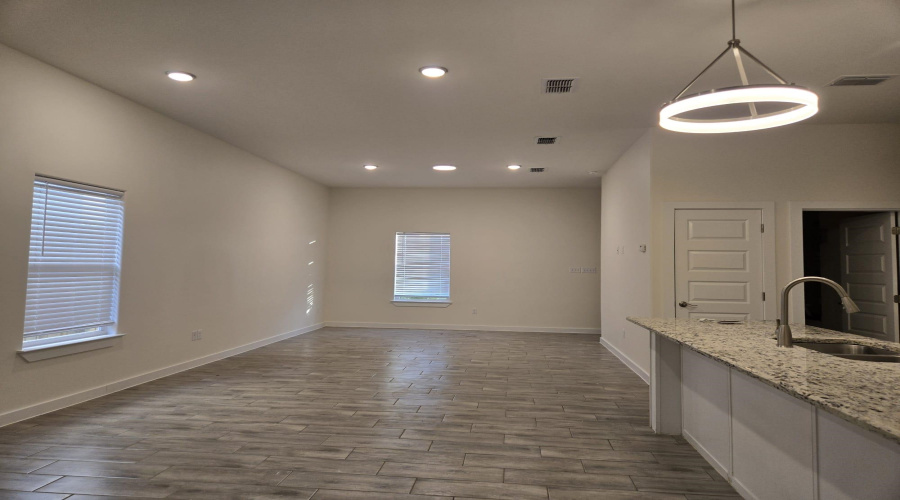 1610 Coba Dr., Laredo, Texas 78046, 3 Bedrooms Bedrooms, 6 Rooms Rooms,2 BathroomsBathrooms,Residential,For Sale,1610 Coba Dr.,20260082